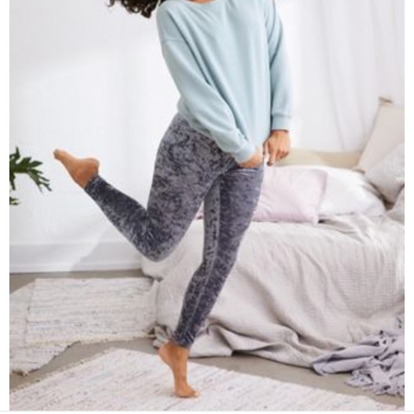 Aerie gray crushed velvet leggings - Picture 1 of 2